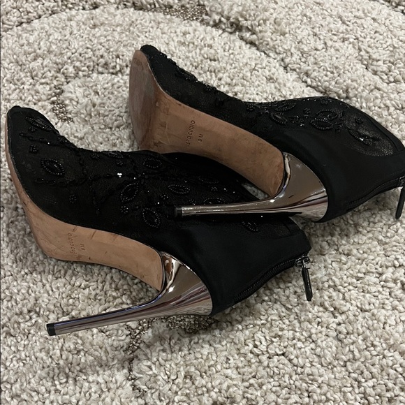 Black BCBG Stiletto Heels for Women for sale | eBay BCBGMaxAzria Black Mesh Beaded Peep-Toe silver stiletto heels, 4”. GUC, Size 9
